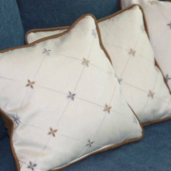 Copper with Creamy Silk Shantung 3 Pillow Set 14 x 14 NEW - Picture 4 of 10